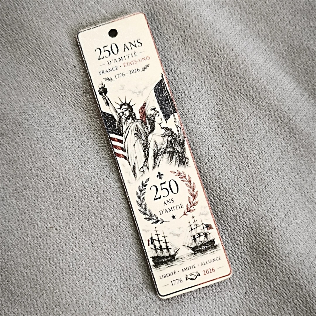 Marque-page en bois imprimé en couleur par impression UV